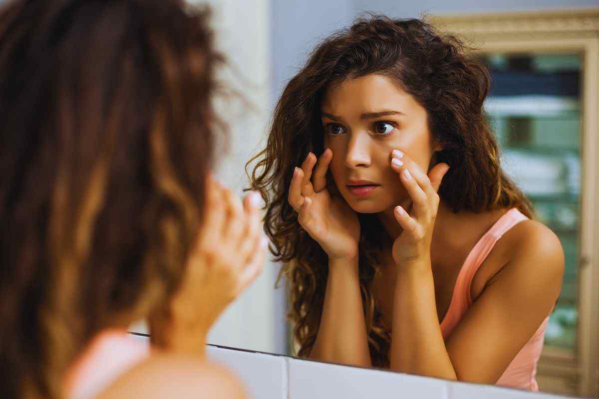 borse sotto gli occhi: insetetismo o problema di salute