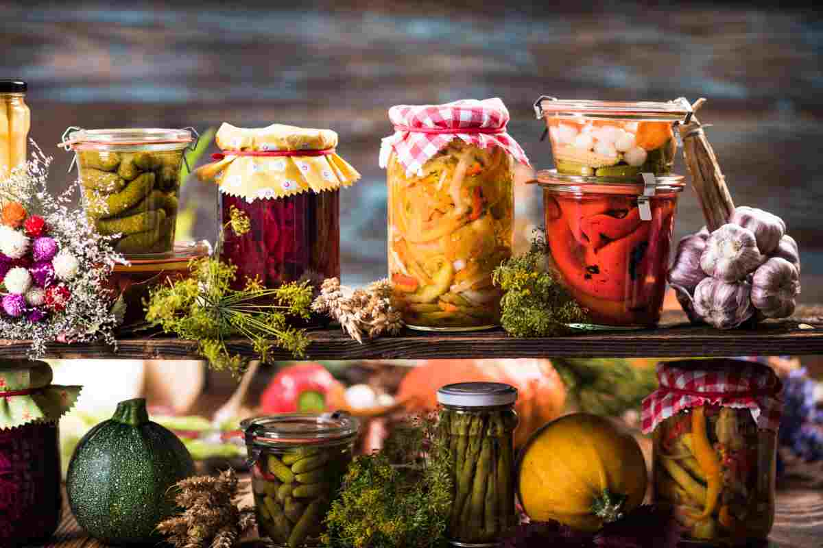 Emergenza supermercati, botulino in 4 conserve